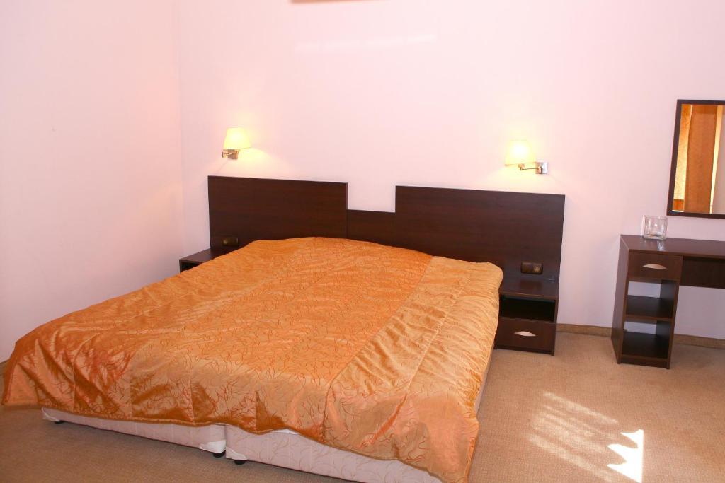 Hotel Finix サンダンスキ 部屋 写真